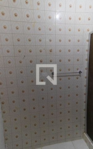 Casa à venda com 104m², 2 quartos e sem vaga Casa à venda com 104m², 2 quartos e sem vagaBanheiro