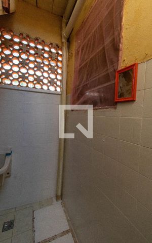 Casa à venda com 104m², 2 quartos e sem vaga Casa à venda com 104m², 2 quartos e sem vagaLavanderia