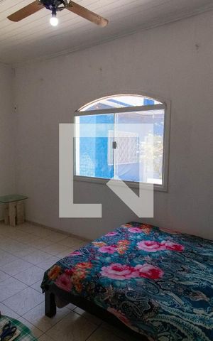 Casa à venda com 104m², 2 quartos e sem vaga Casa à venda com 104m², 2 quartos e sem vagaQuarto