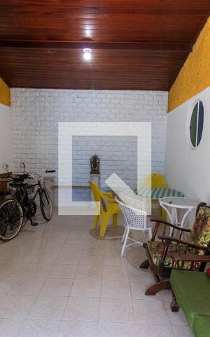 Casa à venda com 104m², 2 quartos e sem vaga Casa à venda com 104m², 2 quartos e sem vagaSala
