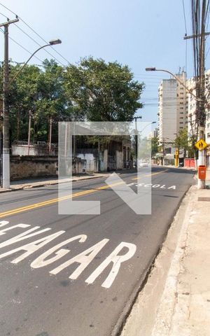 Casa à venda com 104m², 2 quartos e sem vaga Casa à venda com 104m², 2 quartos e sem vagaFachada
