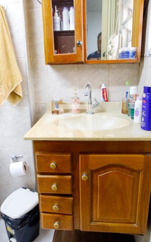 Casa à venda com 226m², 2 quartos e 2 vagas Casa à venda com 226m², 2 quartos e 2 vagasBanheiro da Suíte 1