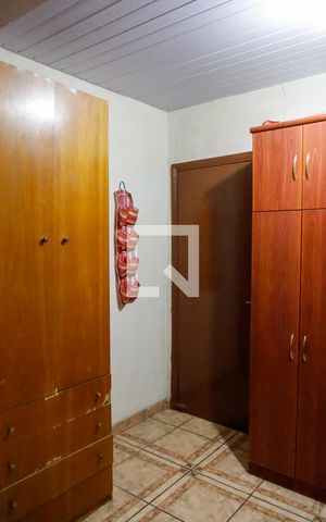 Casa à venda com 226m², 2 quartos e 2 vagas Casa à venda com 226m², 2 quartos e 2 vagasQuarto 2