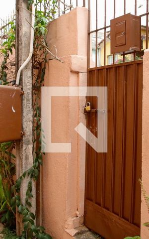 Casa à venda com 226m², 2 quartos e 2 vagas Casa à venda com 226m², 2 quartos e 2 vagasquintal