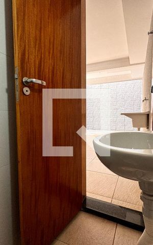 Casa à venda com 150m², 2 quartos e 2 vagas Casa à venda com 150m², 2 quartos e 2 vagasBanheiro 4