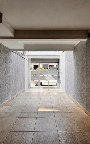 Casa à venda com 150m², 2 quartos e 2 vagas Casa à venda com 150m², 2 quartos e 2 vagasGaragem