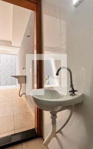Casa à venda com 150m², 2 quartos e 2 vagas Casa à venda com 150m², 2 quartos e 2 vagasBanheiro 4