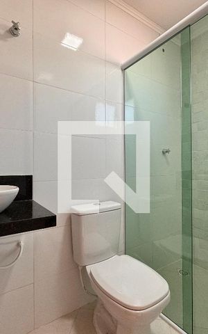 Casa à venda com 150m², 2 quartos e 2 vagas Casa à venda com 150m², 2 quartos e 2 vagasBanheiro da suíte 2