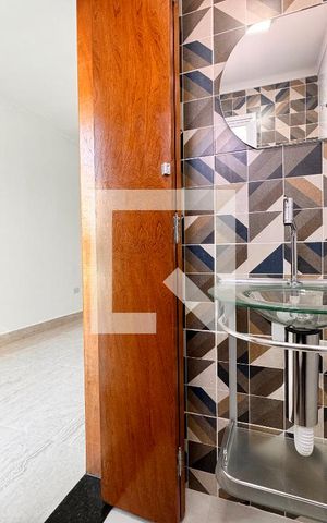 Casa à venda com 150m², 2 quartos e 2 vagas Casa à venda com 150m², 2 quartos e 2 vagasLavabo