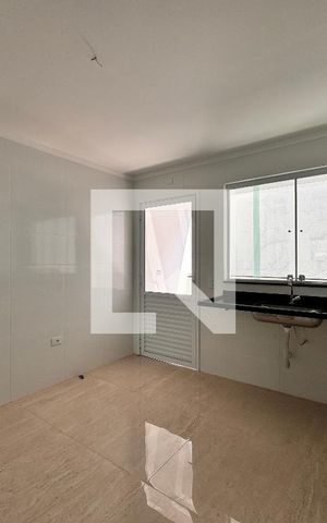 Casa à venda com 150m², 2 quartos e 2 vagas Casa à venda com 150m², 2 quartos e 2 vagasCozinha