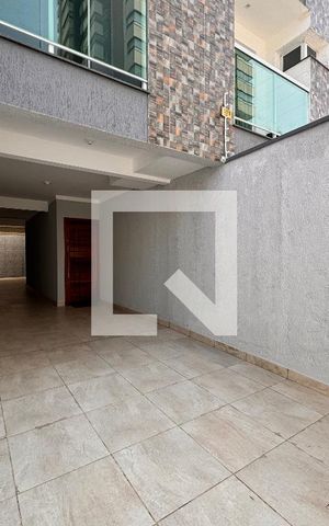 Casa à venda com 150m², 2 quartos e 2 vagas Casa à venda com 150m², 2 quartos e 2 vagasGaragem
