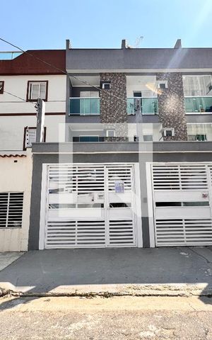 Casa à venda com 150m², 2 quartos e 2 vagas Casa à venda com 150m², 2 quartos e 2 vagasFachada + plaquinha