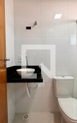 Casa à venda com 150m², 2 quartos e 2 vagas Casa à venda com 150m², 2 quartos e 2 vagasBanheiro da suíte 2