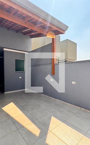 Casa à venda com 150m², 2 quartos e 2 vagas Casa à venda com 150m², 2 quartos e 2 vagasCobertura