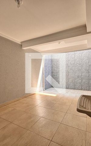 Casa à venda com 150m², 2 quartos e 2 vagas Casa à venda com 150m², 2 quartos e 2 vagasLavanderia
