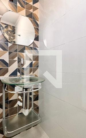 Casa à venda com 150m², 2 quartos e 2 vagas Casa à venda com 150m², 2 quartos e 2 vagasLavabo