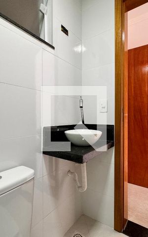 Casa à venda com 150m², 2 quartos e 2 vagas Casa à venda com 150m², 2 quartos e 2 vagasBanheiro da suíte 1