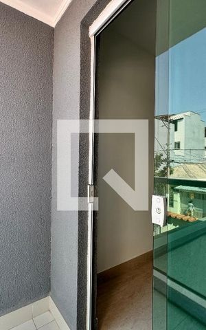 Casa à venda com 150m², 2 quartos e 2 vagas Casa à venda com 150m², 2 quartos e 2 vagasSacada