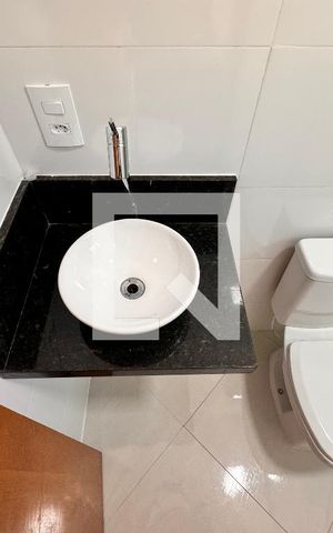 Casa à venda com 150m², 2 quartos e 2 vagas Casa à venda com 150m², 2 quartos e 2 vagasBanheiro da suíte 2