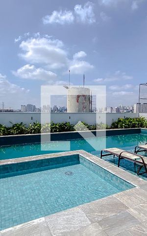 Apartamento à venda com 24m², 1 quarto e sem vagaÁrea comum - Piscina