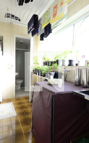 Apartamento à venda com 110m², 3 quartos e 1 vagaÁrea de Serviço