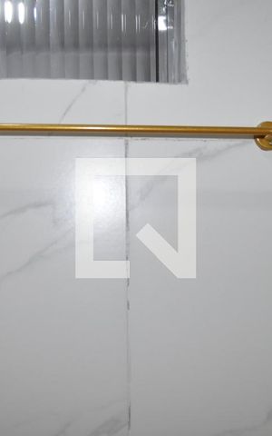 Casa para alugar com 48m², 1 quarto e sem vagaBanheiro