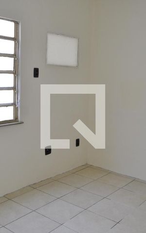 Casa para alugar com 48m², 1 quarto e sem vagaQuarto