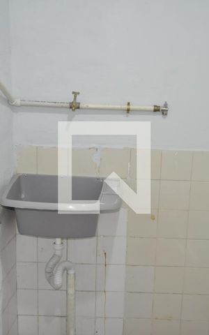 Casa para alugar com 48m², 1 quarto e sem vagaÁrea de Serviço
