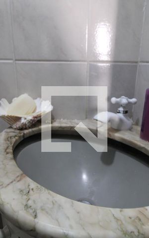 Apartamento à venda com 55m², 2 quartos e 1 vagaPia do banheiro