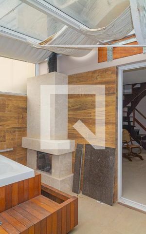 Casa de condomínio à venda com 80m², 2 quartos e 1 vaga Casa de condomínio à venda com 80m², 2 quartos e 1 vagaVaranda
