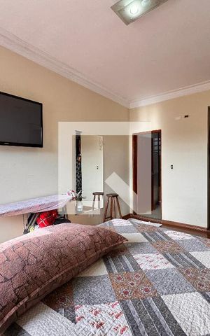 Apartamento à venda com 140m², 3 quartos e 1 vaga Apartamento à venda com 140m², 3 quartos e 1 vagaSuíte