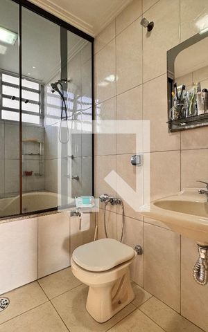 Apartamento à venda com 140m², 3 quartos e 1 vaga Apartamento à venda com 140m², 3 quartos e 1 vagaBanheiro da Suíte