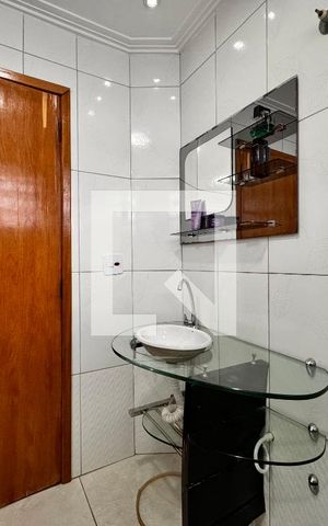 Apartamento à venda com 140m², 3 quartos e 1 vaga Apartamento à venda com 140m², 3 quartos e 1 vagaBanheiro