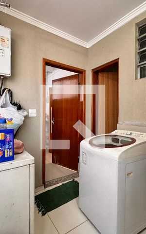 Apartamento à venda com 140m², 3 quartos e 1 vaga Apartamento à venda com 140m², 3 quartos e 1 vagaÁrea de Serviço