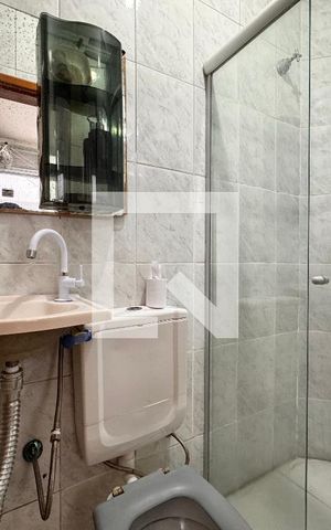 Apartamento à venda com 140m², 3 quartos e 1 vaga Apartamento à venda com 140m², 3 quartos e 1 vagaBanheiro de serviço