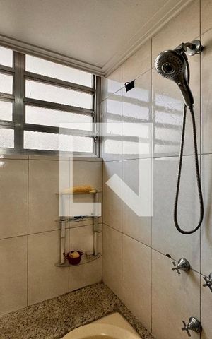 Apartamento à venda com 140m², 3 quartos e 1 vaga Apartamento à venda com 140m², 3 quartos e 1 vagaBanheiro da Suíte