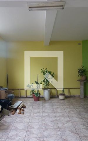 Casa à venda com 250m², 3 quartos e 1 vaga Casa à venda com 250m², 3 quartos e 1 vagaEntrada