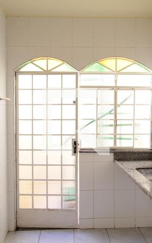 Casa para alugar com 60m², 2 quartos e 1 vagaCozinha
