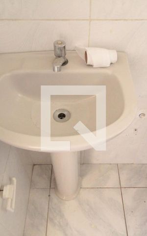 Casa para alugar com 60m², 2 quartos e 1 vagaBanheiro