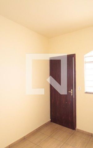 Casa para alugar com 60m², 2 quartos e 1 vagaQuarto 1