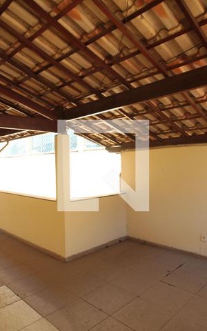 Casa para alugar com 60m², 2 quartos e 1 vagaÁrea de Serviço