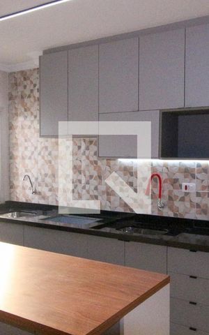 Apartamento à venda com 135m², 3 quartos e 2 vagas Apartamento à venda com 135m², 3 quartos e 2 vagasÁrea de serviço