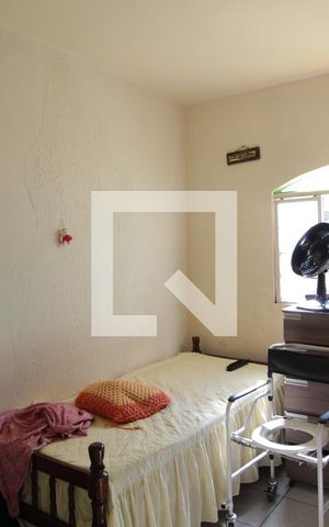 Casa à venda com 360m², 3 quartos e 3 vagasCasa 2 | Quarto 1