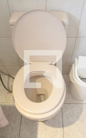 Casa à venda com 360m², 3 quartos e 3 vagasBanheiro da Suite