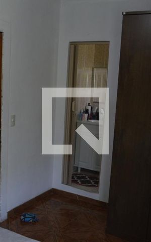Casa de condomínio à venda com 96m², 4 quartos e 4 vagas Casa de condomínio à venda com 96m², 4 quartos e 4 vagasSuíte