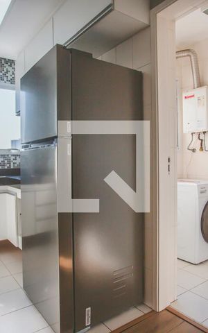 Apartamento à venda com 55m², 2 quartos e 2 vagas Apartamento à venda com 55m², 2 quartos e 2 vagasCozinha
