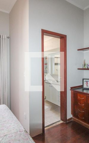Apartamento à venda com 280m², 4 quartos e 3 vagas Apartamento à venda com 280m², 4 quartos e 3 vagasQuarto 3