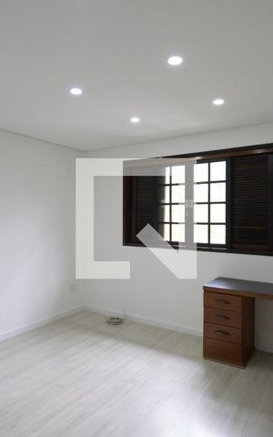 Casa à venda com 612m², 3 quartos e 3 vagasSuíte 1