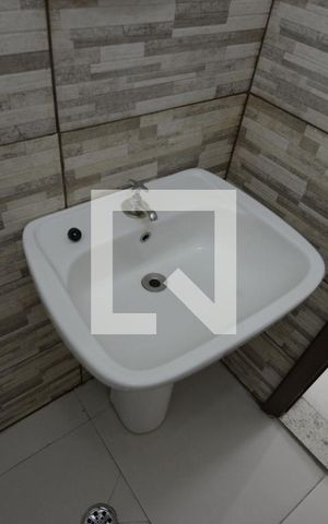 Casa à venda com 612m², 3 quartos e 3 vagasBanheiro de Serviço