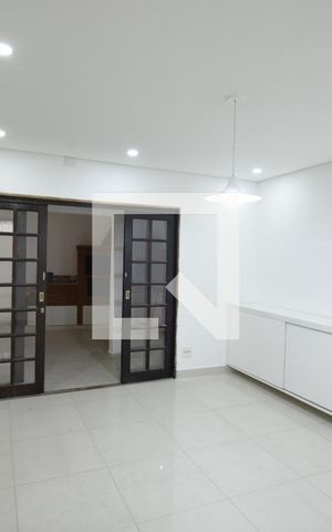 Casa à venda com 612m², 3 quartos e 3 vagasCozinha